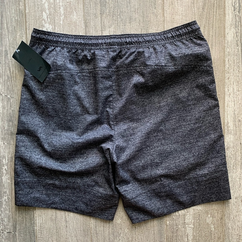 π₯π₯RVCA - RIPSTOP PERFORMANCE SHORTπ₯π₯ - Picture 5 of 6
